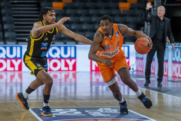 年足球的风 年足球的风