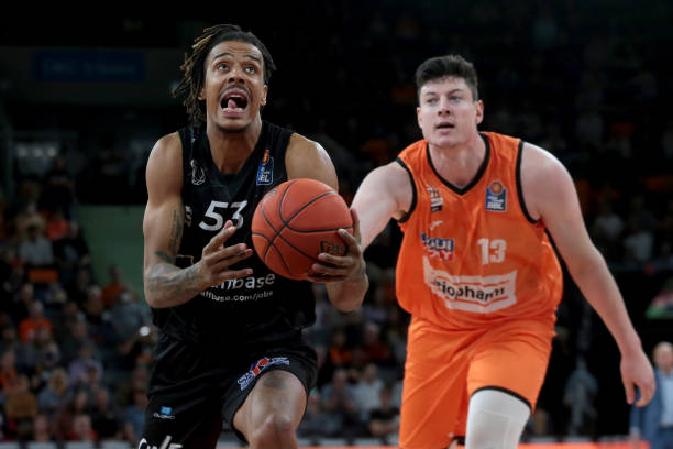 速做出反应 速做出反应