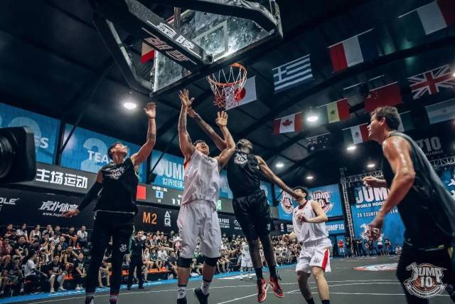 湖人大胜鹈 湖人大胜鹈